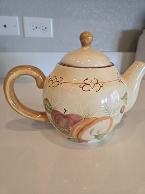Crate&Barrel Cream Winter Fruits Teapot